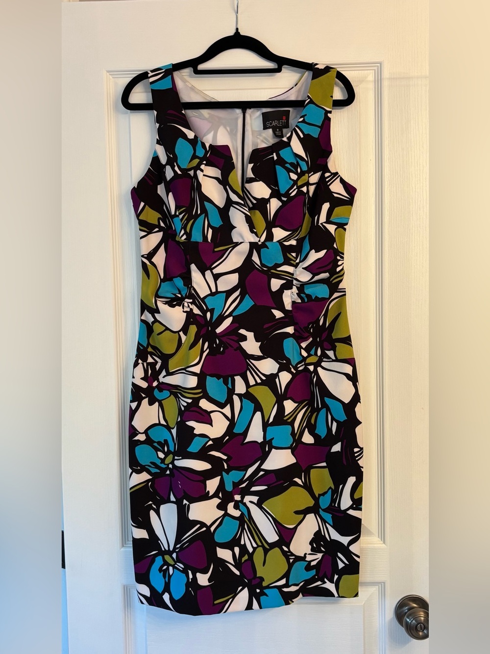 Scarlett Floral Sheath Dress in Multicoloured